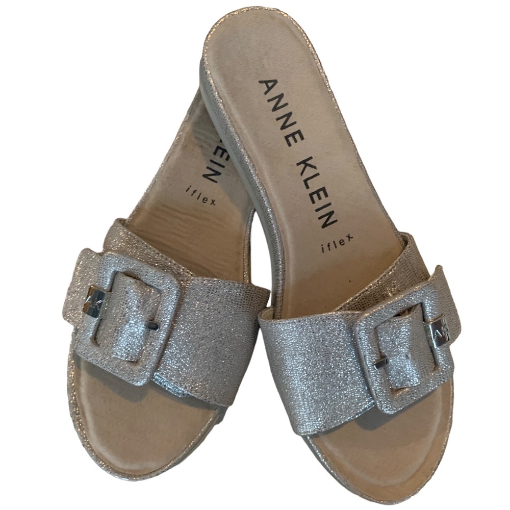 Anne Klein iflex Sandals Women’s Buckle Strap Shimmer Size 9 NWOT